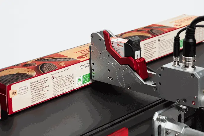 Marcaje de caja de galletas con impresora de marcaje y codificación Anser X1 con tinta base agua